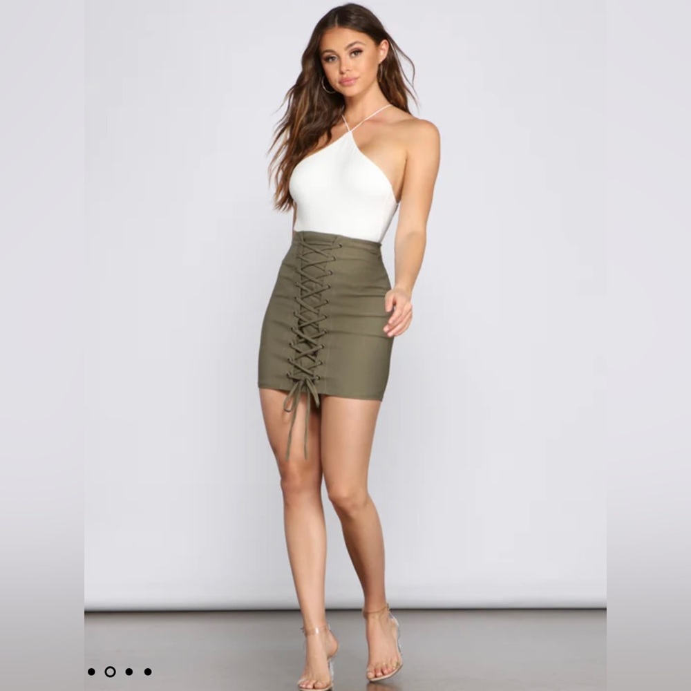 NWOT Army green lace-up mini skirt. Small. Boho.